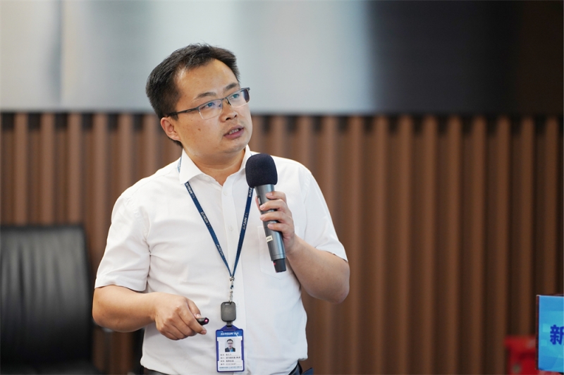 5.sunbet官网医疗与服务机械人高级总监包仁人作技术分享_副本.jpg